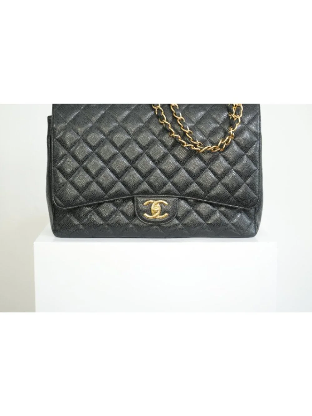 CHANEL good